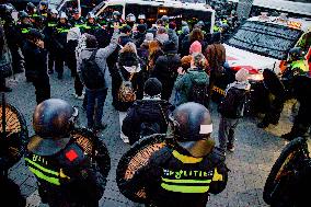 Dozens Detained After Protesters Defy Ban - Amsterdam