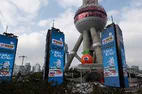 SKY MOJO EXPO Landing on the Oriental Pearl Tower