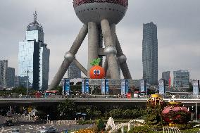 SKY MOJO EXPO Landing on the Oriental Pearl Tower