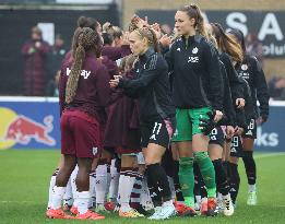 West Ham United Women and Leicester City Women - Barclays FA Women's Spuer League