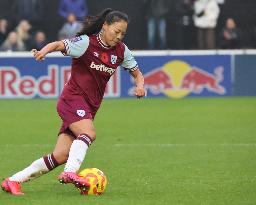 West Ham United Women and Leicester City Women - Barclays FA Women's Spuer League