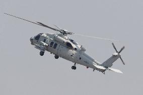 Z-20 Perform at Air Show in Zhuhai