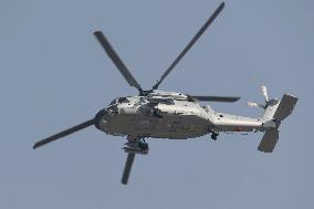 Z-20 Perform at Air Show in Zhuhai