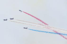 Red Falcon Air Demonstration Team Perform at Zhuhai  Air Show