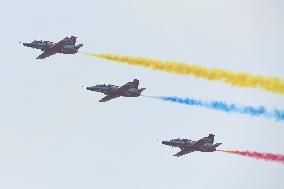 Red Falcon Air Demonstration Team Perform at Zhuhai  Air Show