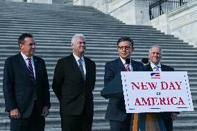 Congress Returns To Capitol Hill After Election Recess - Washington