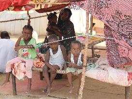 Displaced People Flee From Conflict - Sudan