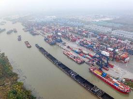 Beijing-Hangzhou Grand Canal Port Logistics Group in Huai 'an