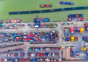 Beijing-Hangzhou Grand Canal Port Logistics Group in Huai 'an