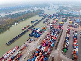 Beijing-Hangzhou Grand Canal Port Logistics Group in Huai 'an