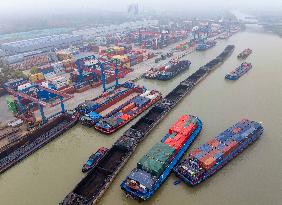 Beijing-Hangzhou Grand Canal Port Logistics Group in Huai 'an