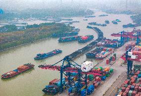 Beijing-Hangzhou Grand Canal Port Logistics Group in Huai 'an