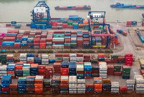 Beijing-Hangzhou Grand Canal Port Logistics Group in Huai 'an