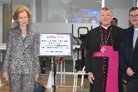 Queen Sofia Visit To San Jose Institute Foundation - Madrid