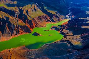 Hutubi Grand Canyon Scenery in Xinjiang