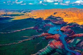 Hutubi Grand Canyon Scenery in Xinjiang