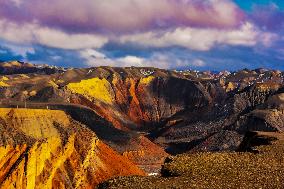 Hutubi Grand Canyon Scenery in Xinjiang