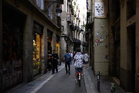 Daily Life In Barcelona