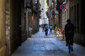 Daily Life In Barcelona