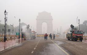 Indian Capital New Delhi Chokes As Air Pollution Turns 'severe'