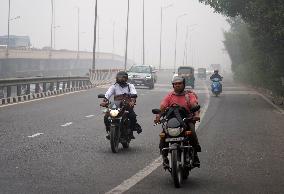 Indian Capital New Delhi Chokes As Air Pollution Turns 'severe'