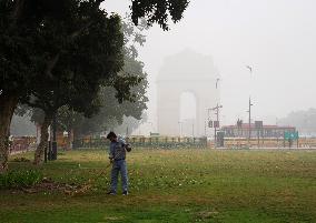 Indian Capital New Delhi Chokes As Air Pollution Turns 'severe'