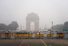 Indian Capital New Delhi Chokes As Air Pollution Turns 'severe'