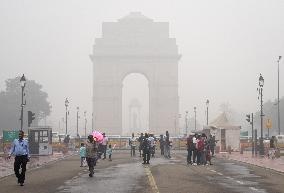 Indian Capital New Delhi Chokes As Air Pollution Turns 'severe'