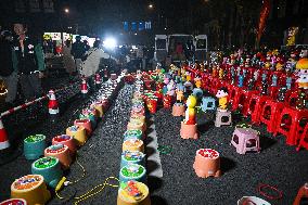 Night Markets Promote Consumption in Nanjing