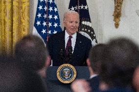 Bidens Host Classroom To Career Summit - Washington