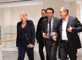 Prosecutor Seeks Jail And Election Ban For Le Pen - Paris