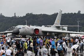 Spectators Watch Air Show at the Zhuhai Air Show