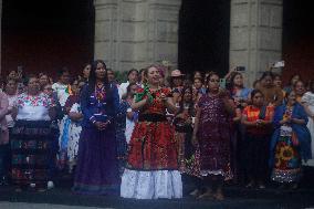 Claudia Sheinbaum, President Of Mexico, Announces The Next Meeting Of Mexican Textile Art At The Los Pinos Cultural Complex