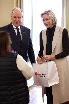 Red Cross Gifts Distribution - Monte-Carlo