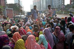 Food Distribution in Dhaka - India