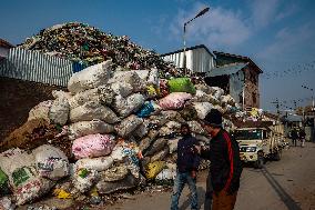 Daily Life In Kashmir