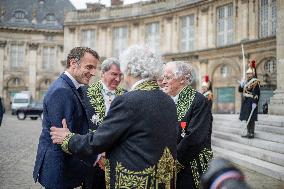 9th Edition of the French Academy Dictionary - Paris