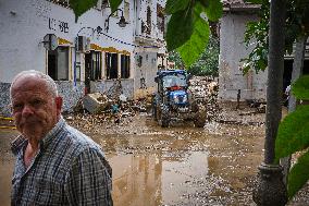 Houses And Businesses Near The Río Benamargosa Have Flooded.