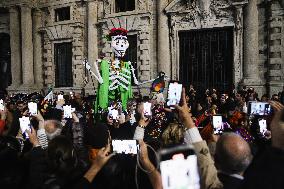 The Mexican Parade For The Dia De Muertos Celebrations In Milan