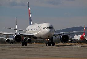 Barcelona airport aircraft on the runway