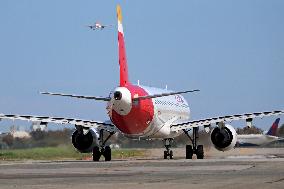 Barcelona airport aircraft on the runway