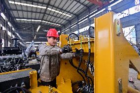 Loader Manufacturing Enterprise in Qingzhou