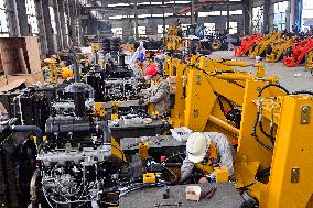 Loader Manufacturing Enterprise in Qingzhou