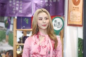 Female singer ELKIE Attends The International Tea Expo in Taipei
