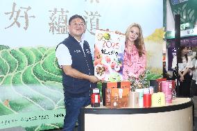 Female singer ELKIE Attends The International Tea Expo in Taipei