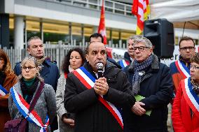 Press Conference in Front of Sanofi Gentilly Against the Closure of The Site