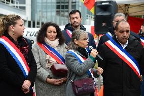 Press Conference in Front of Sanofi Gentilly Against the Closure of The Site