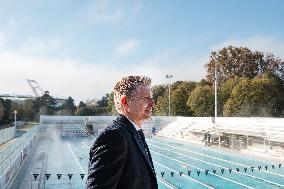 Gil Averous Visits Alfred Nakache Pool Facilities - Toulouse