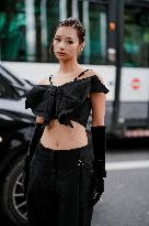 PFW - Shiatzi Chen Street Style