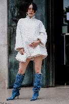 PFW - Shiatzi Chen Street Style